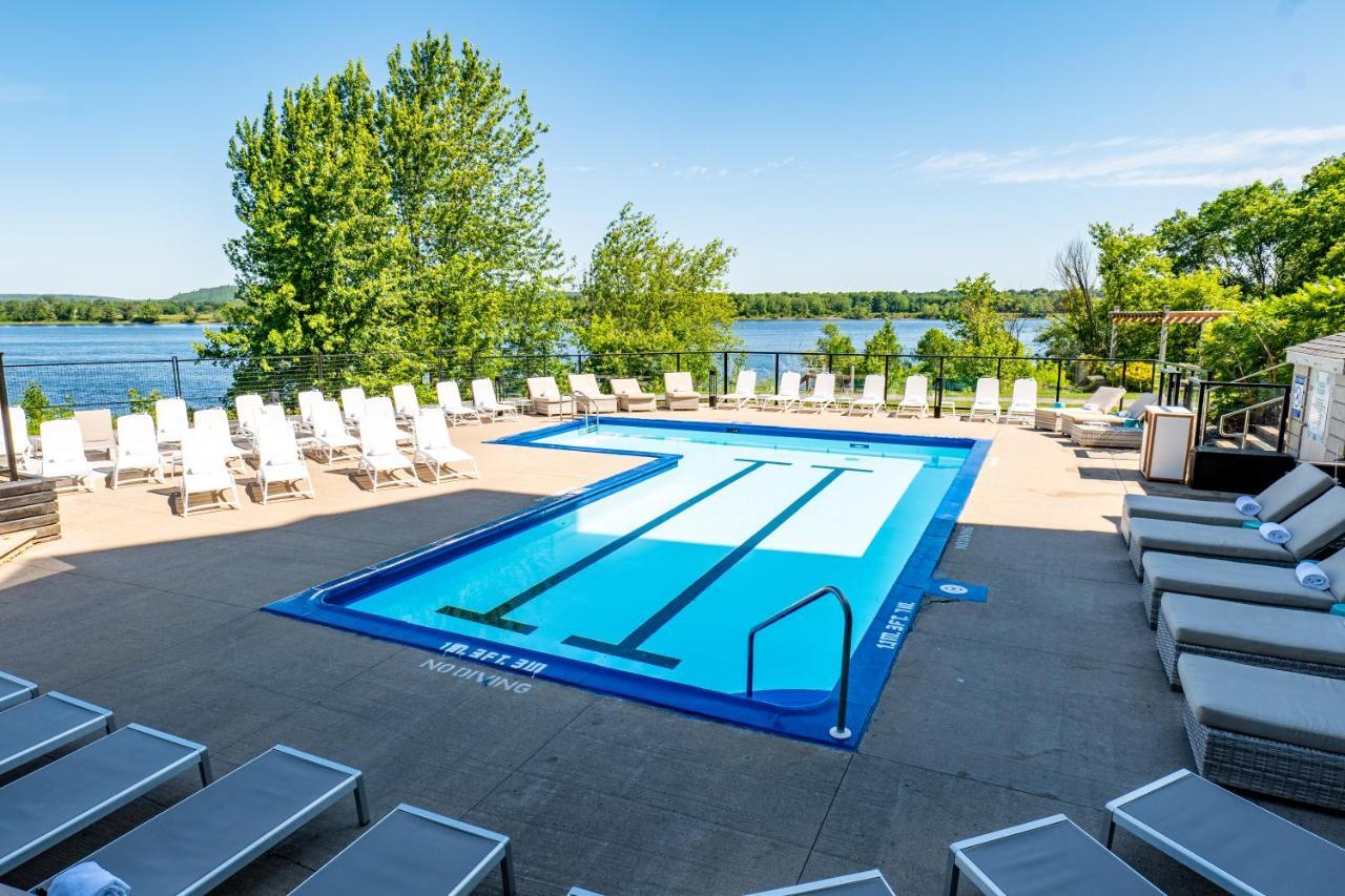 Delta Hotels By Marriott Fredericton Eksteriør bilde
