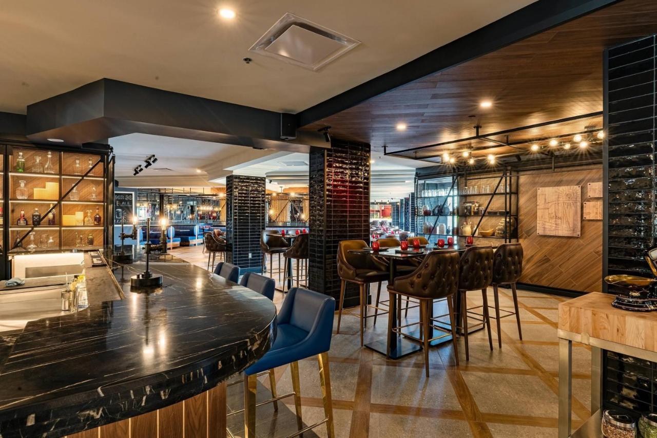 Delta Hotels By Marriott Fredericton Eksteriør bilde