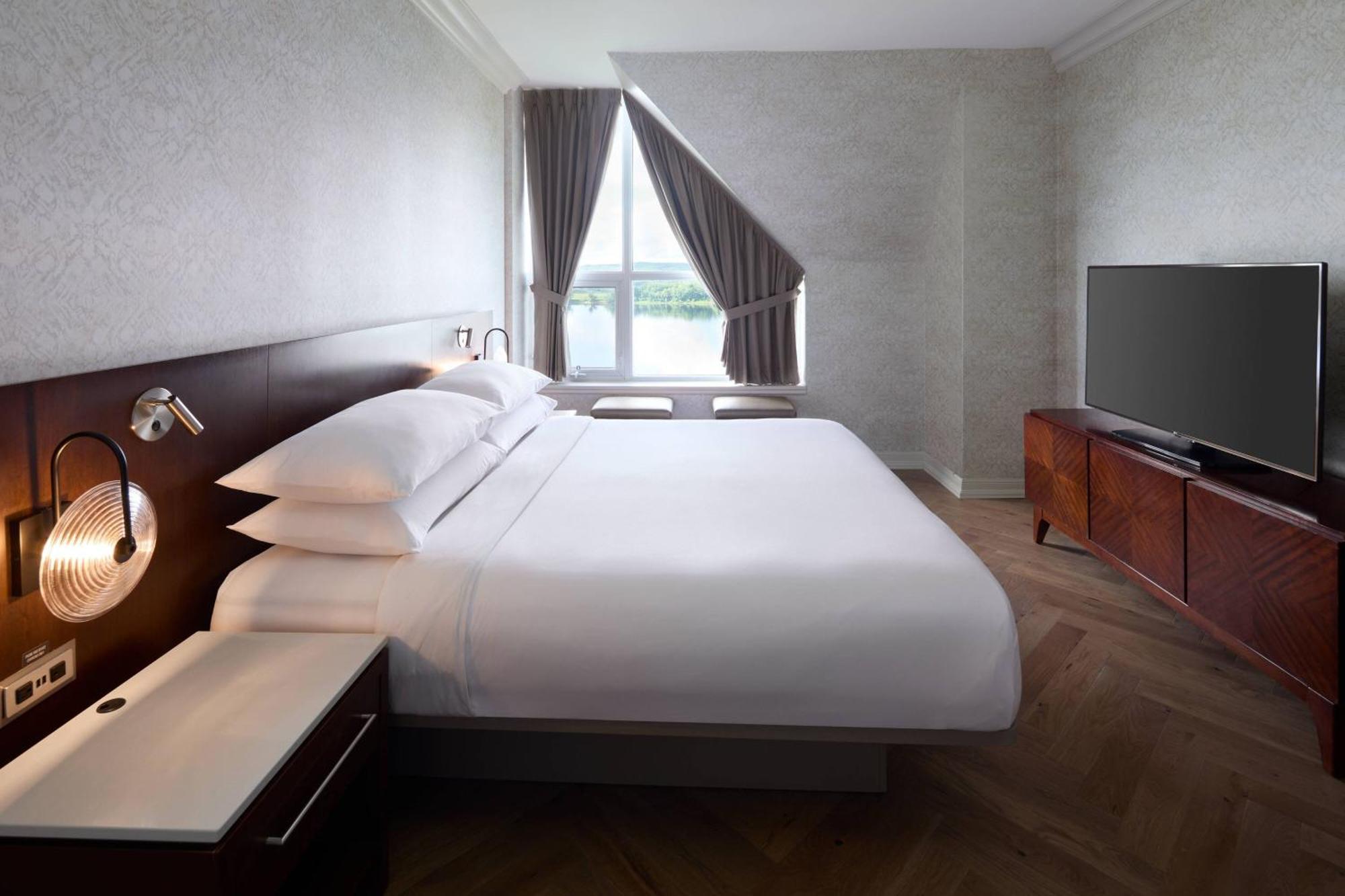 Delta Hotels By Marriott Fredericton Eksteriør bilde