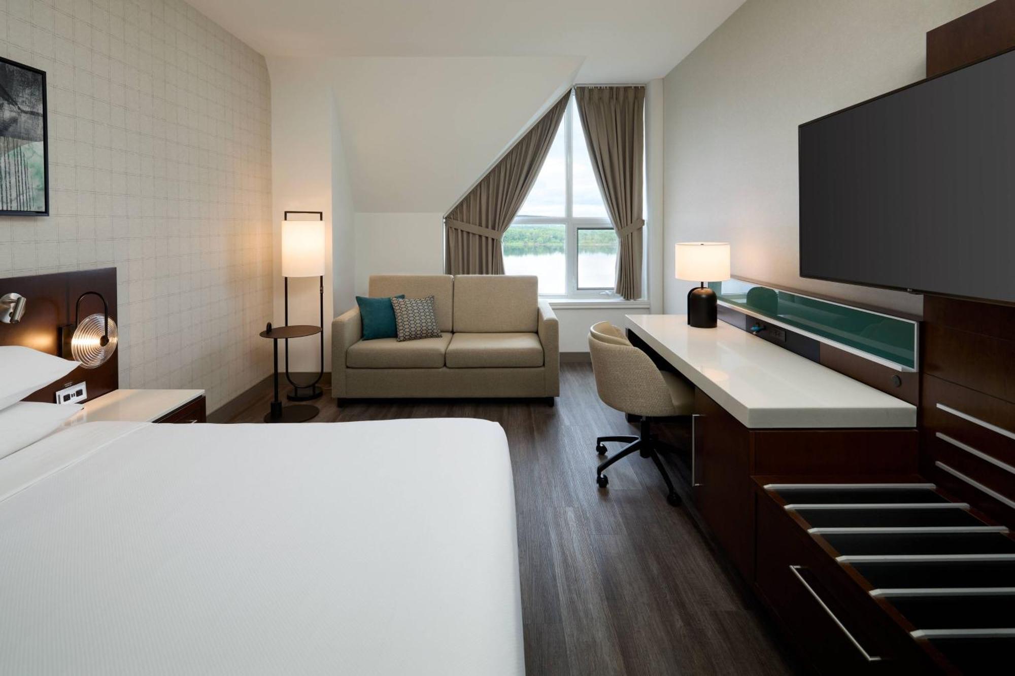 Delta Hotels By Marriott Fredericton Eksteriør bilde