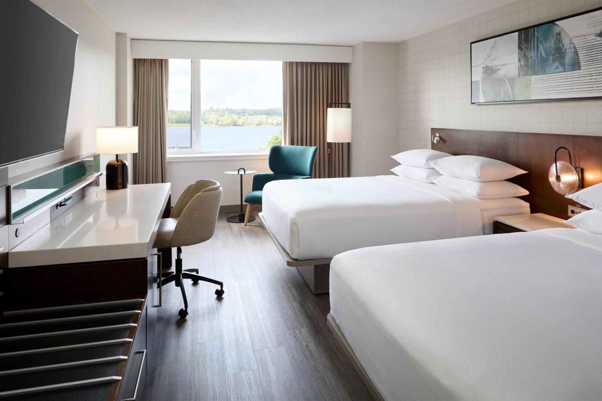 Delta Hotels By Marriott Fredericton Eksteriør bilde